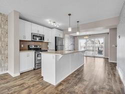 1630 33A Street NW  Edmonton, AB T6T 0Y1