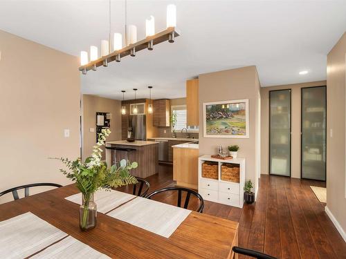 1321 Grant Way, Edmonton, AB - Indoor Photo Showing Dining Room