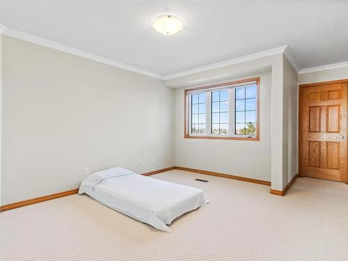 1061 Tory Road, Edmonton, AB - Indoor Photo Showing Bedroom