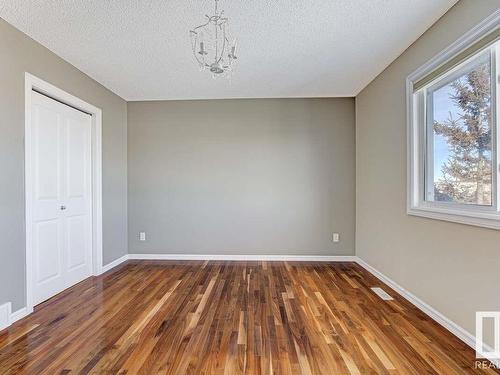 8624 175 Avenue, Edmonton, AB - Indoor Photo Showing Other Room