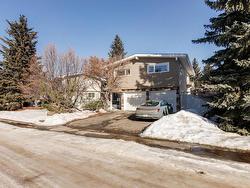 4107 125 Street  Edmonton, AB T6J 2A2