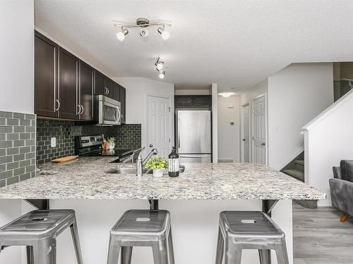 16421 134 Street, Edmonton, AB - Indoor Photo Showing Kitchen With Upgraded Kitchen