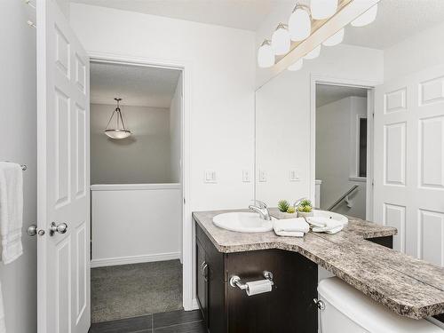 16421 134 Street, Edmonton, AB - Indoor Photo Showing Bathroom