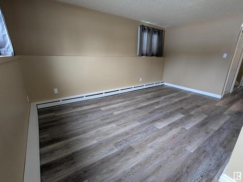 5014 52 Avenue, Glendon, AB - Indoor Photo Showing Other Room