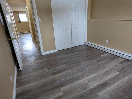 5014 52 Avenue, Glendon, AB - Indoor Photo Showing Other Room