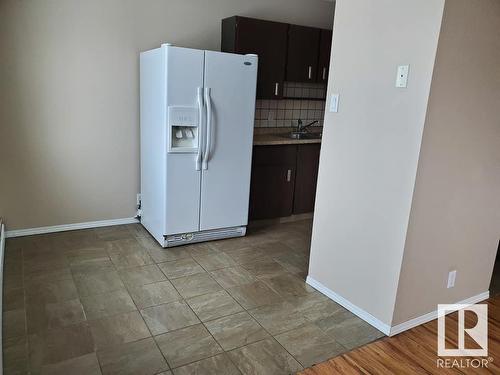 5014 52 Avenue, Glendon, AB - Indoor Photo Showing Other Room