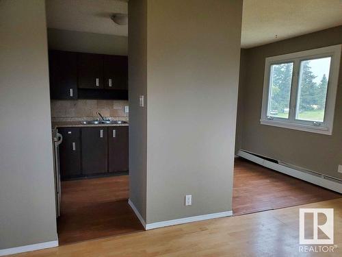 5014 52 Avenue, Glendon, AB - Indoor