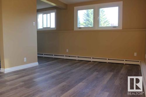 5014 52 Avenue, Glendon, AB - Indoor Photo Showing Other Room