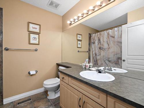 356 Calderon Crescent, Edmonton, AB - Indoor Photo Showing Bathroom