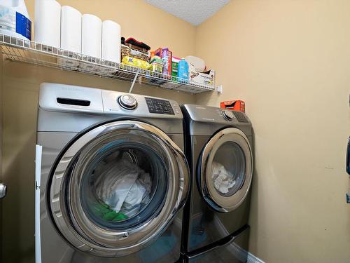 356 Calderon Crescent, Edmonton, AB - Indoor Photo Showing Laundry Room