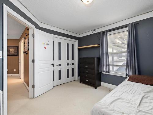 356 Calderon Crescent, Edmonton, AB - Indoor Photo Showing Bedroom