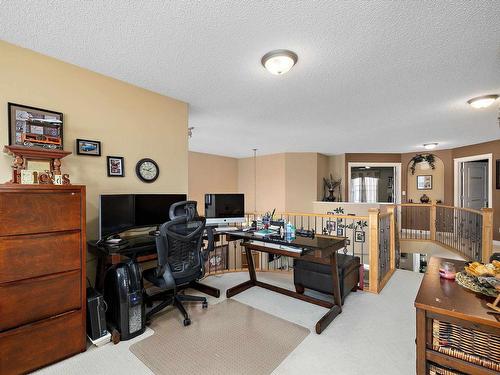 356 Calderon Crescent, Edmonton, AB - Indoor Photo Showing Office