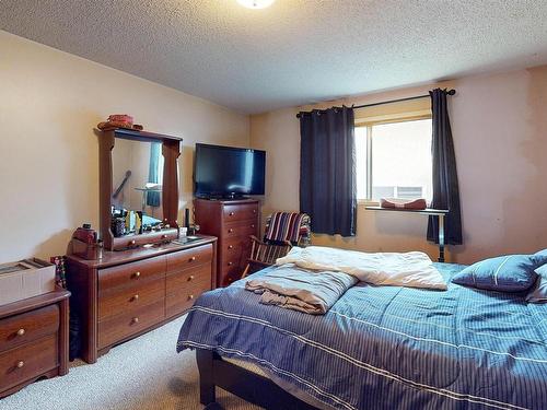 3648 117 Ave, Edmonton, AB - Indoor Photo Showing Bedroom