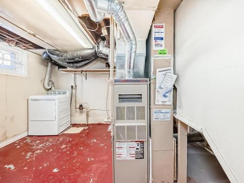 12241 95 Street, Edmonton, AB - Indoor Photo Showing Laundry Room