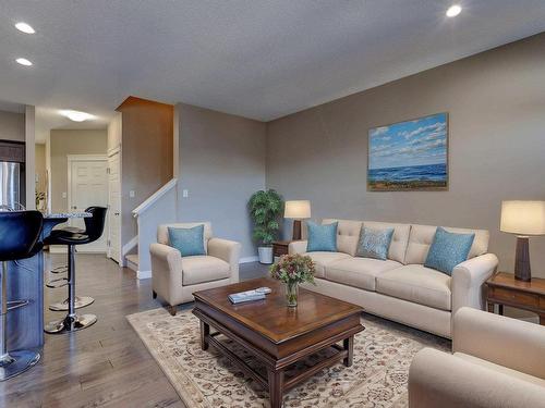 17095 38 Street, Edmonton, AB - Indoor Photo Showing Living Room