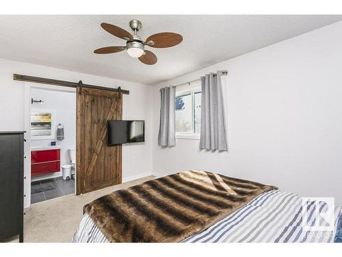 4676 16A Avenue, Edmonton, AB - Indoor Photo Showing Bedroom