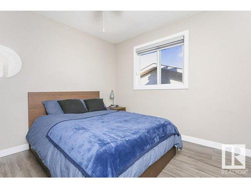 4676 16A Avenue, Edmonton, AB - Indoor Photo Showing Bedroom