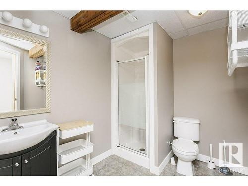 4676 16A Avenue, Edmonton, AB - Indoor Photo Showing Bathroom