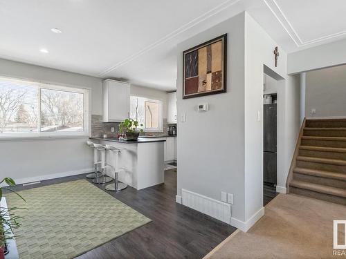 10441 79 Street, Edmonton, AB - Indoor Photo Showing Kitchen