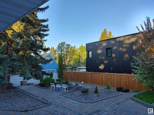 13823 90 Avenue, Edmonton, AB - Outdoor