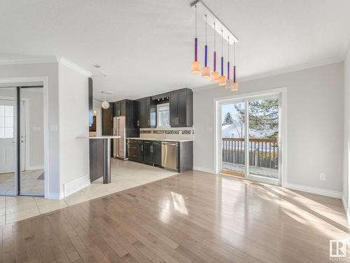 1 17839 99 Street, Edmonton, AB - Indoor Photo Showing Kitchen