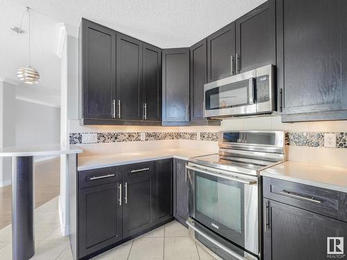 1 17839 99 Street, Edmonton, AB - Indoor Photo Showing Kitchen