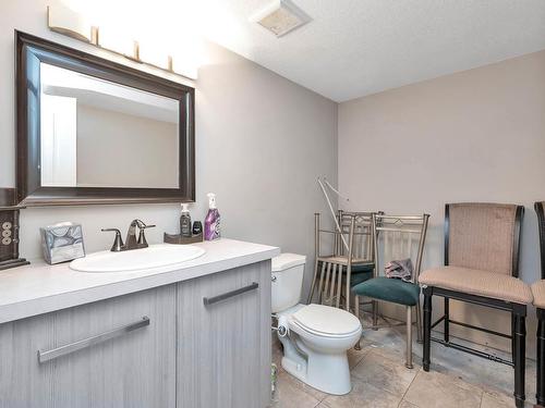 17911 110A Street, Edmonton, AB - Indoor Photo Showing Bathroom