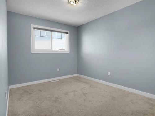 3315 11 Avenue, Edmonton, AB - Indoor Photo Showing Other Room