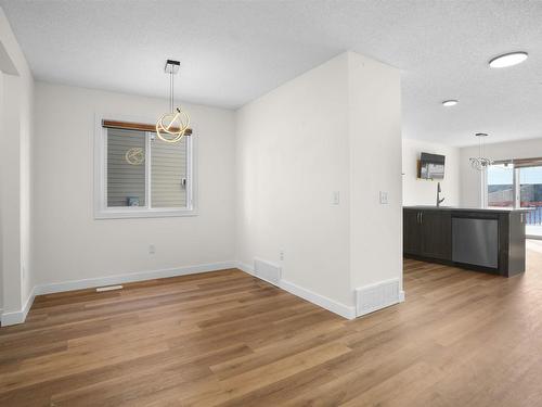 3315 11 Avenue, Edmonton, AB - Indoor