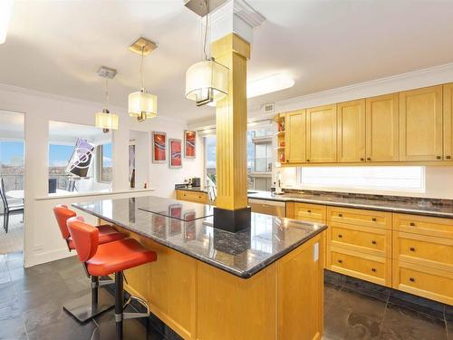 703 10010 119 Street, Edmonton, AB - Indoor Photo Showing Kitchen