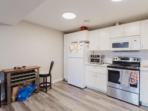 13412 94 Street, Edmonton, AB - Indoor Photo Showing Kitchen