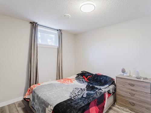 13412 94 Street, Edmonton, AB - Indoor Photo Showing Bedroom