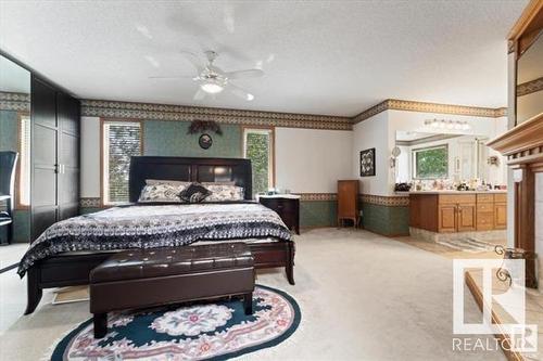 11415 9 Avenue, Edmonton, AB - Indoor Photo Showing Bedroom