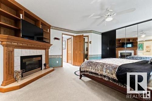 11415 9 Avenue, Edmonton, AB - Indoor With Fireplace