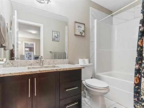 15104 31 Street Nw, Edmonton, AB - Indoor Photo Showing Bathroom