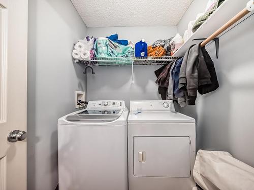 3320 20 Street, Edmonton, AB - Indoor Photo Showing Laundry Room