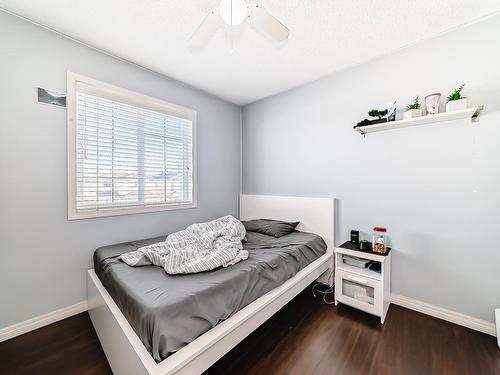 3320 20 Street, Edmonton, AB - Indoor Photo Showing Bedroom