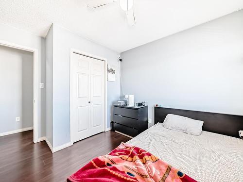 3320 20 Street, Edmonton, AB - Indoor Photo Showing Bedroom