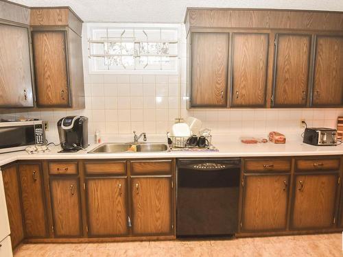 15015 72 Street, Edmonton, AB - Indoor Photo Showing Kitchen With Double Sink