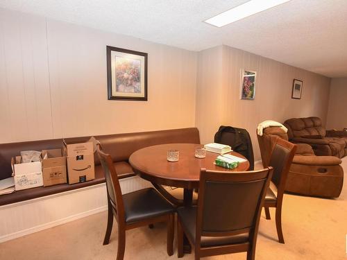 15015 72 Street, Edmonton, AB - Indoor Photo Showing Dining Room