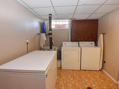 15015 72 Street, Edmonton, AB - Indoor Photo Showing Laundry Room