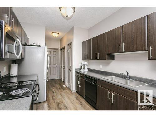 21 735 85 Street, Edmonton, AB - Indoor Photo Showing Kitchen With Double Sink