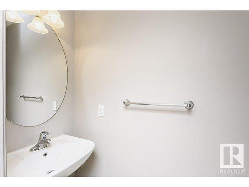 21 735 85 Street, Edmonton, AB - Indoor Photo Showing Bathroom