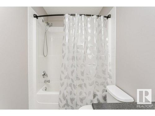 21 735 85 Street, Edmonton, AB - Indoor Photo Showing Bathroom