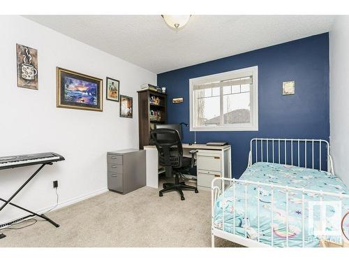 21 735 85 Street, Edmonton, AB - Indoor