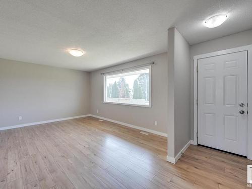 7408 149A Avenue, Edmonton, AB - Indoor Photo Showing Other Room