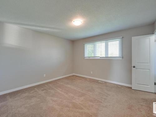 7408 149A Avenue, Edmonton, AB - Indoor Photo Showing Other Room