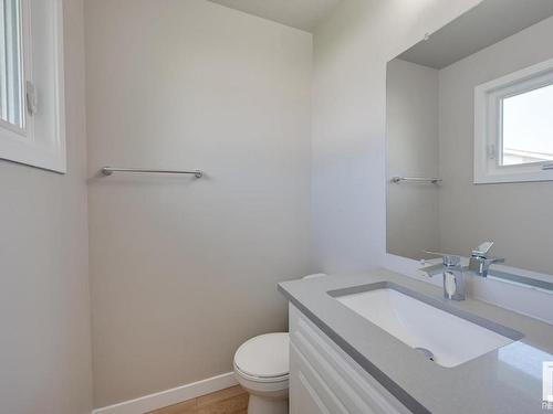 7408 149A Avenue, Edmonton, AB - Indoor Photo Showing Bathroom