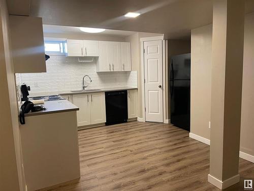 7408 149A Avenue, Edmonton, AB - Indoor Photo Showing Kitchen