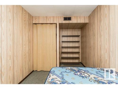 2805 259 Avenue, Edmonton, AB - Indoor Photo Showing Bedroom